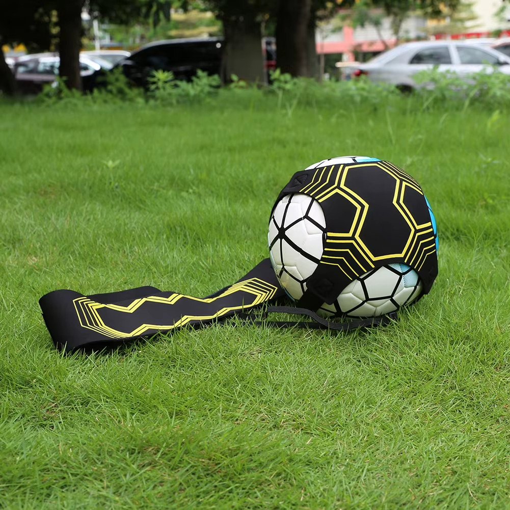 Élastique d'entraînement football avec ceinture réglable pour jongles et passes