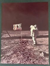 Man on the Moon: Topps Wins First Round in Buzz Aldrin Lawsuit 21