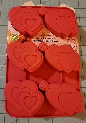 Core Kitchen Brand: Pink Silicone Twin Hearts & Arrows Mold Pan, New & Free Ship