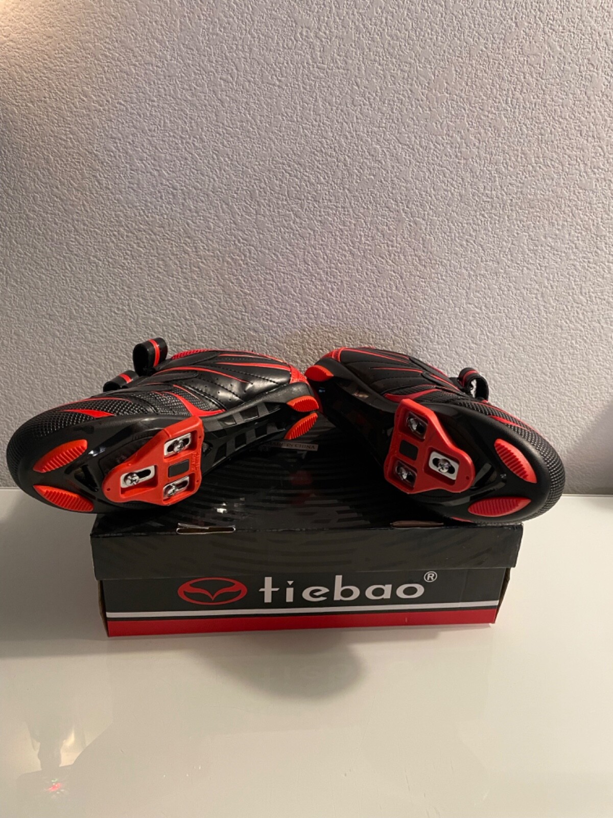 Tiebao road cycling shoes size US6.5 EU 39 black-red new w/box