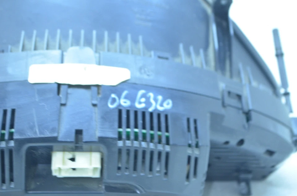 2006 MERCEDES-BENZ W211 E320 SPEEDOMETER INSTRUMENT CLUSTER OEM - Image 3 of 4