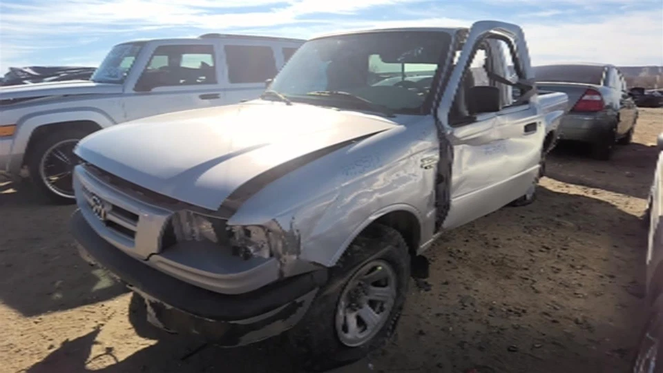 Alternador usado compatible con: Mazda B-2300 2002 95 amperios grado A Foto 2 de 4