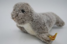 Vintage Steiff Seal "Olly" w/button and yellow flag, Germany, dacron
