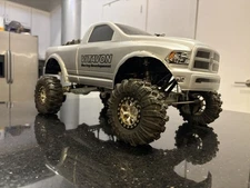 Custom Axial Base Camp W Vitavon Upgrades, Holmes Hobbies Motor, Pre-runner Conv