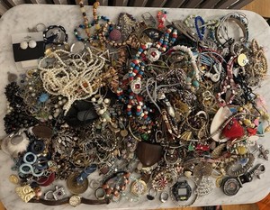 13+ Pounds Vintage To Now Costume Jewelry Watches Brands Like Lia Sophia Avon