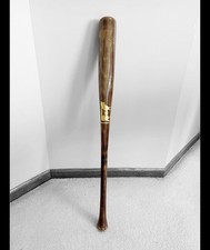 Maple Wood Baseball Bat 32in 29oz. Cone Knob. Full Flame Treated / Gold Detail.