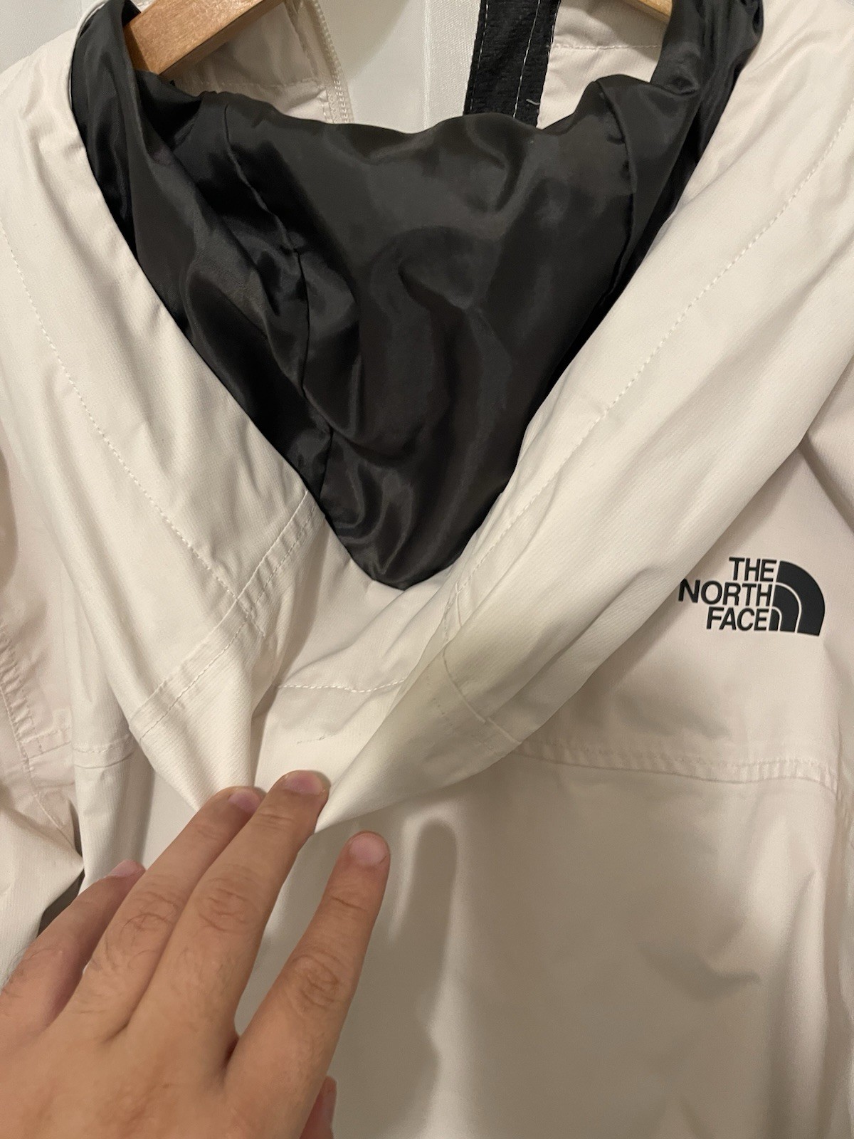 The North Face Men’s Medium White Rain Jacket Dry Vent Zip Up Hoodie