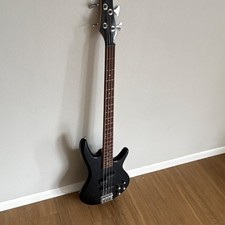 Ibanez Gio Soundgear Electric Bass Guitar 4 S...