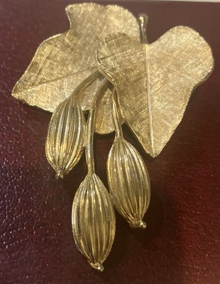 Vintage Signed Ledo 1962 Brushed Gold Tone Leaves Floral Brooch Pin 2 1/2 