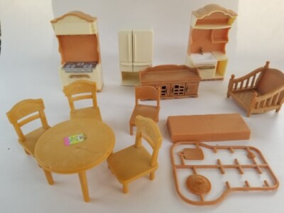 Lot Of Epoch  Mini Dollhouse Kitchen Furniture Sink Table Buffet & Replacement 