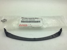 Toyota Avensis 2012-2015 Lower Front Radiator Grille Trim 5312205040 Genuine
