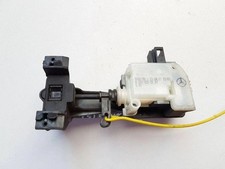 MERCEDES-BENZ M W164 Motor f&uuml;r Tankdeckelverriegelung A2516390107 37934601