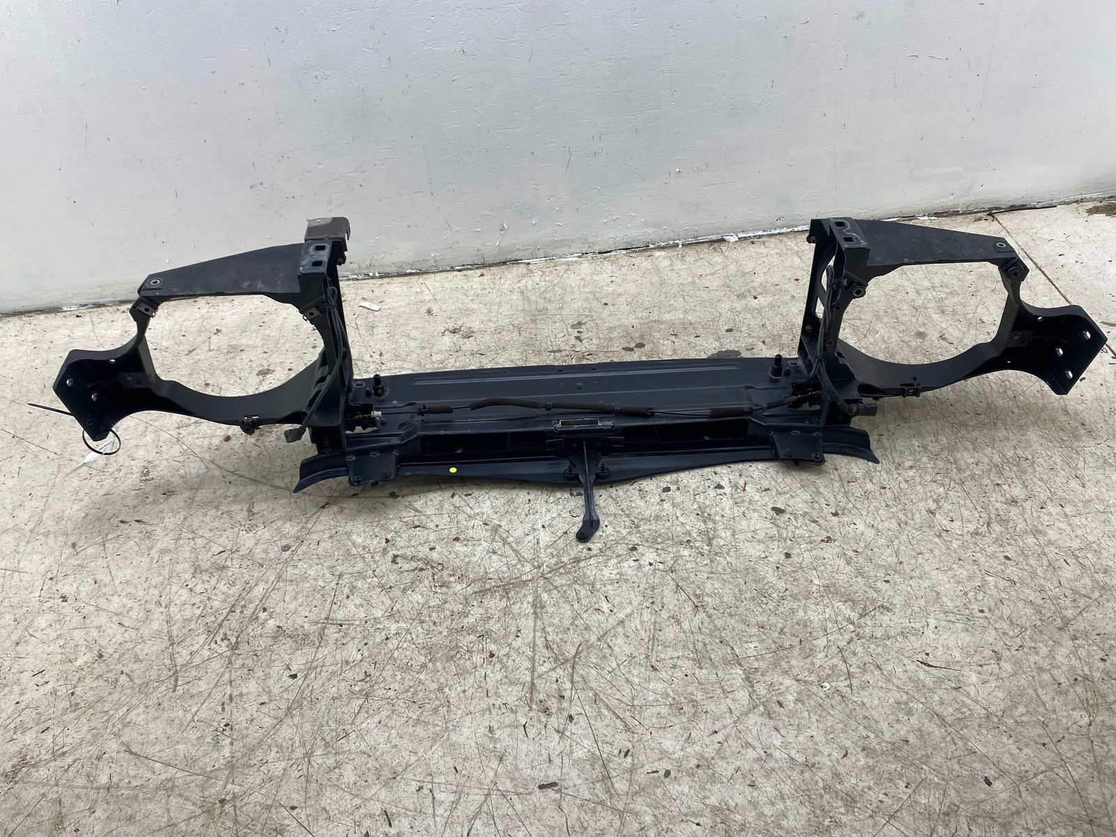 2010-2020 BENTLEY MULSANNE OEM FRONT LEFT RIGHT UPPER RADIATOR HEADLIGHT BRACKET