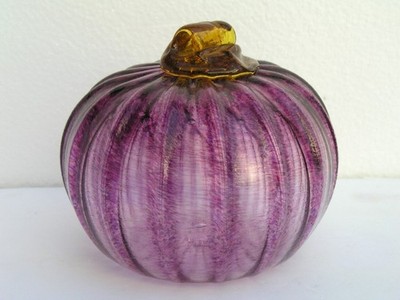 Luke Adams Art Glass 3-1/2'' Purple Pumpkin Ornament w/ Amber Hanger Stem