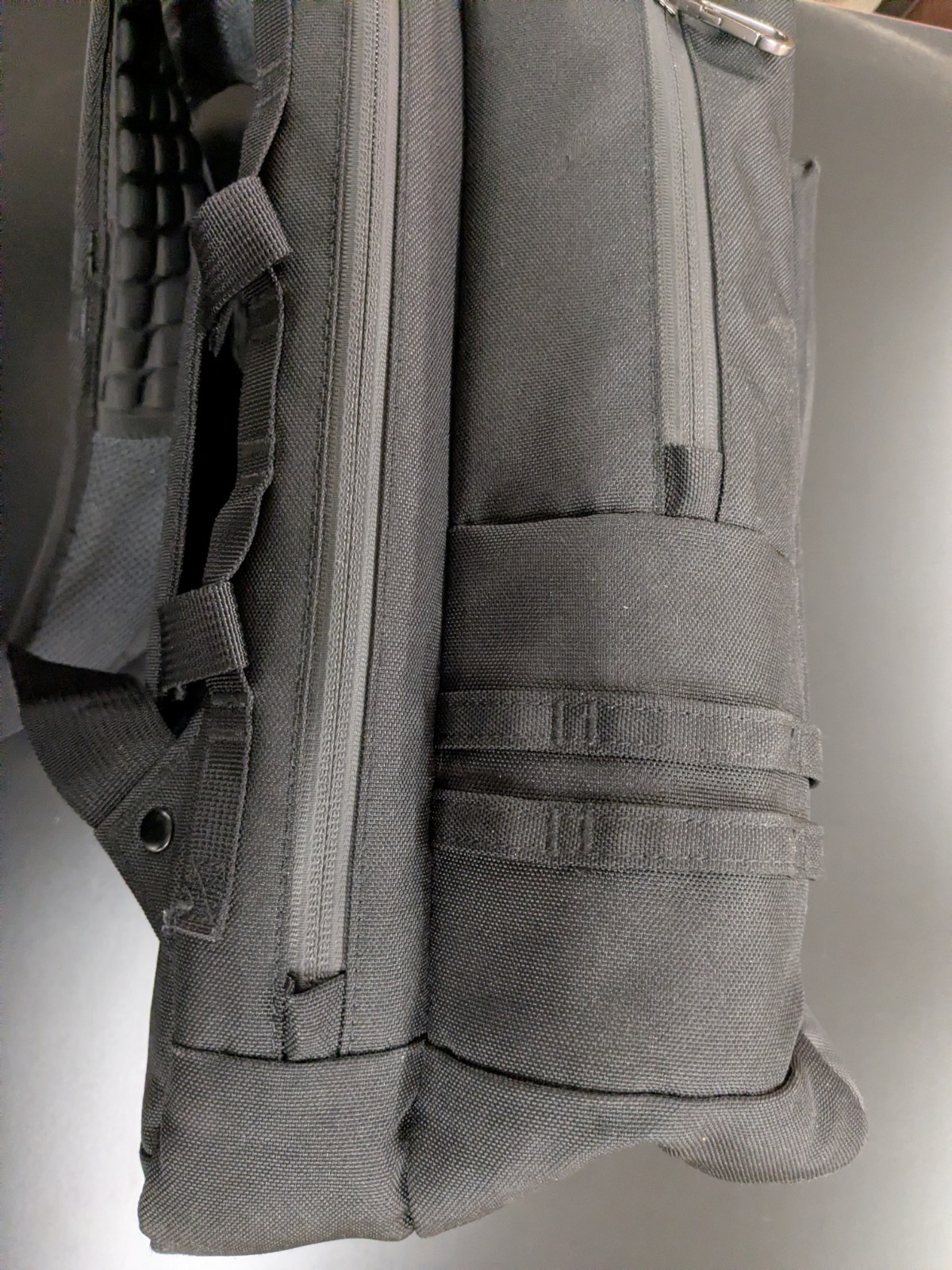 Linus Tech Tips LTT Backpack 35L VGC - image 22