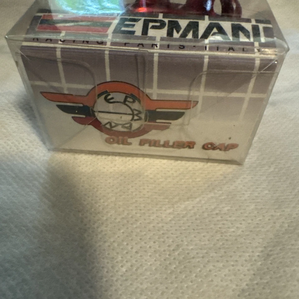 EPMAN Rojo MOTOR BILLET TAPA ACEITE PARA SUBARU (DG) Foto 3 de 4