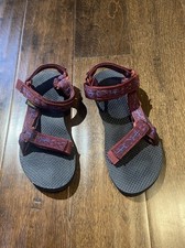 Women  s Teva Sin 1003987 burgundy/Black Patterned Sandals SZ 6 EF03116B
