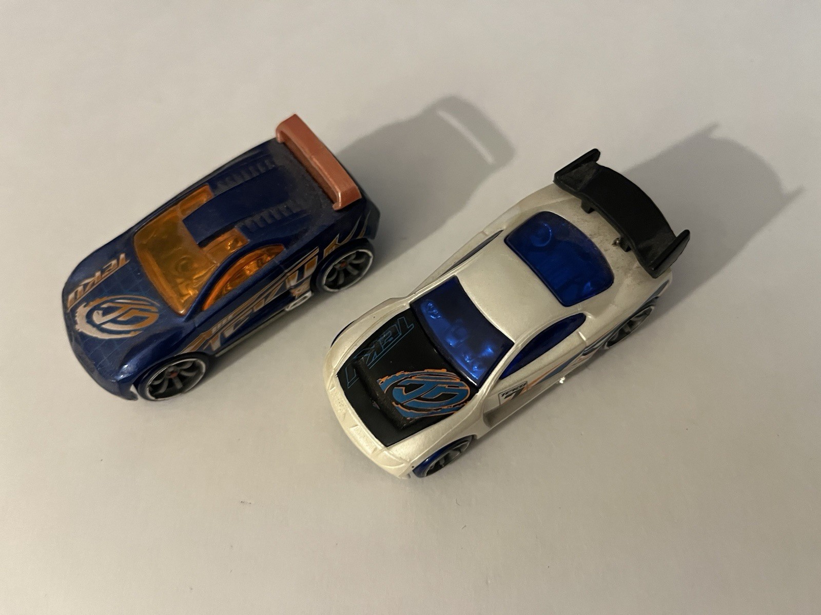 2- Hot Wheels Acceleracers Teku Power Rage, Mattel - JN