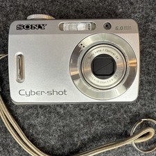 Sony Cyber-shot DSC-S500 6.0MP Digital Camera Silver As Is For Parts