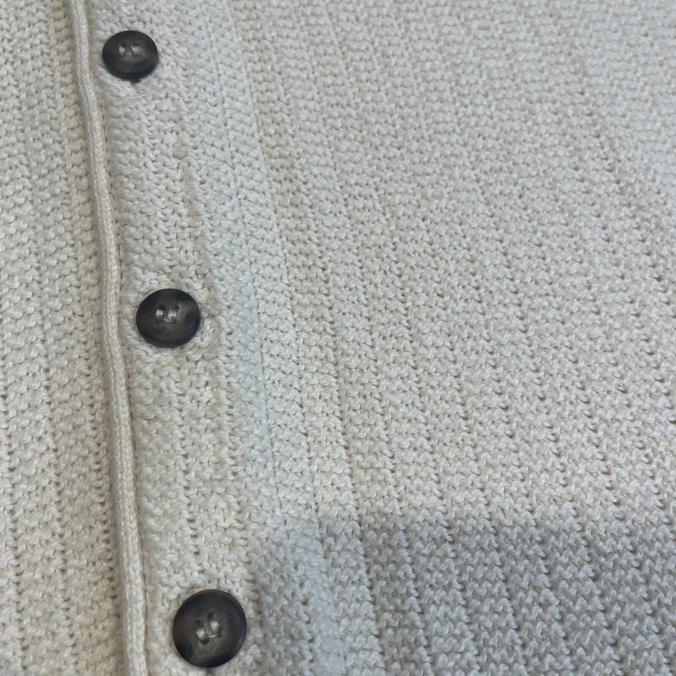 Vintage Mens XL Roundtree Yorke Knit 5 Button Sweater Vest White Beige USA Made - Image 3 of 4
