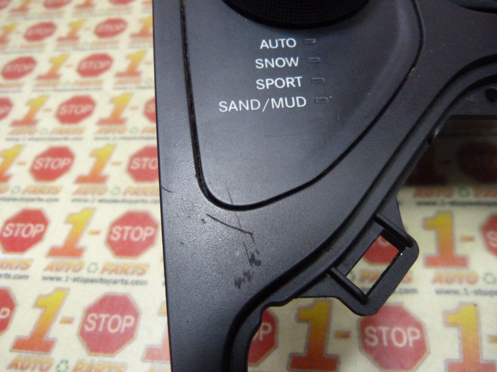 20142018 JEEP CHEROKEE 4WD CENTER CONSOLE SHIFTER TRIM BEZEL