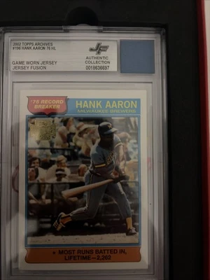 Hank Aaron 2002 Topps Archives Jersey Fusion Game Worn Brewers Slabbed - Bild 1 von 2