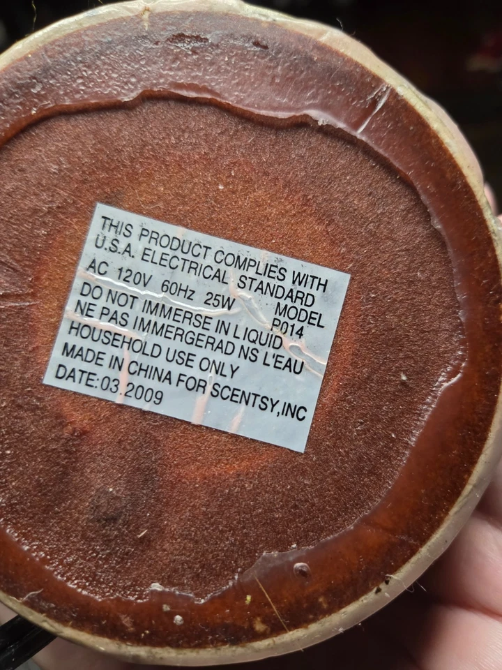 Scentsy Warmer (Full-Size) Beige Tan Swirl Pattern Retired - Image 4 of 4