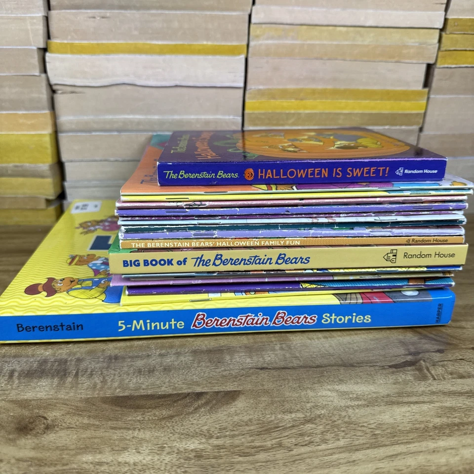 Lot of 18 Berenstain Bears books by Stan & Jan Bernstein PB 2 Hardcover - Image 2 of 4