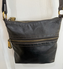 Fossil 1954 Black Pebbled Leather Crossbody Bag Adjustable Strap Key Charm