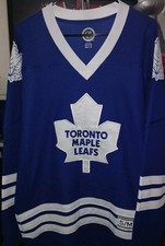 Toronto MAPLE LEAFS Off. Lic. REEBOK Jersey, Size Men's S/M