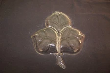 Decorative Dish Clear Pressed Glass Leaf Design 3 Place Divided Serving Bowl 