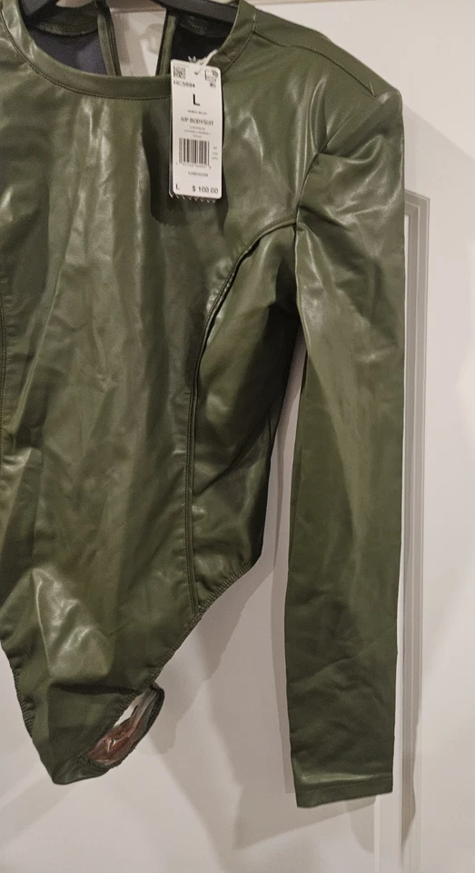 Adidas Ivy Park Body Leotardo Cuero Sintético Verde Oliva - Para Mujer Grande Foto 2 de 4