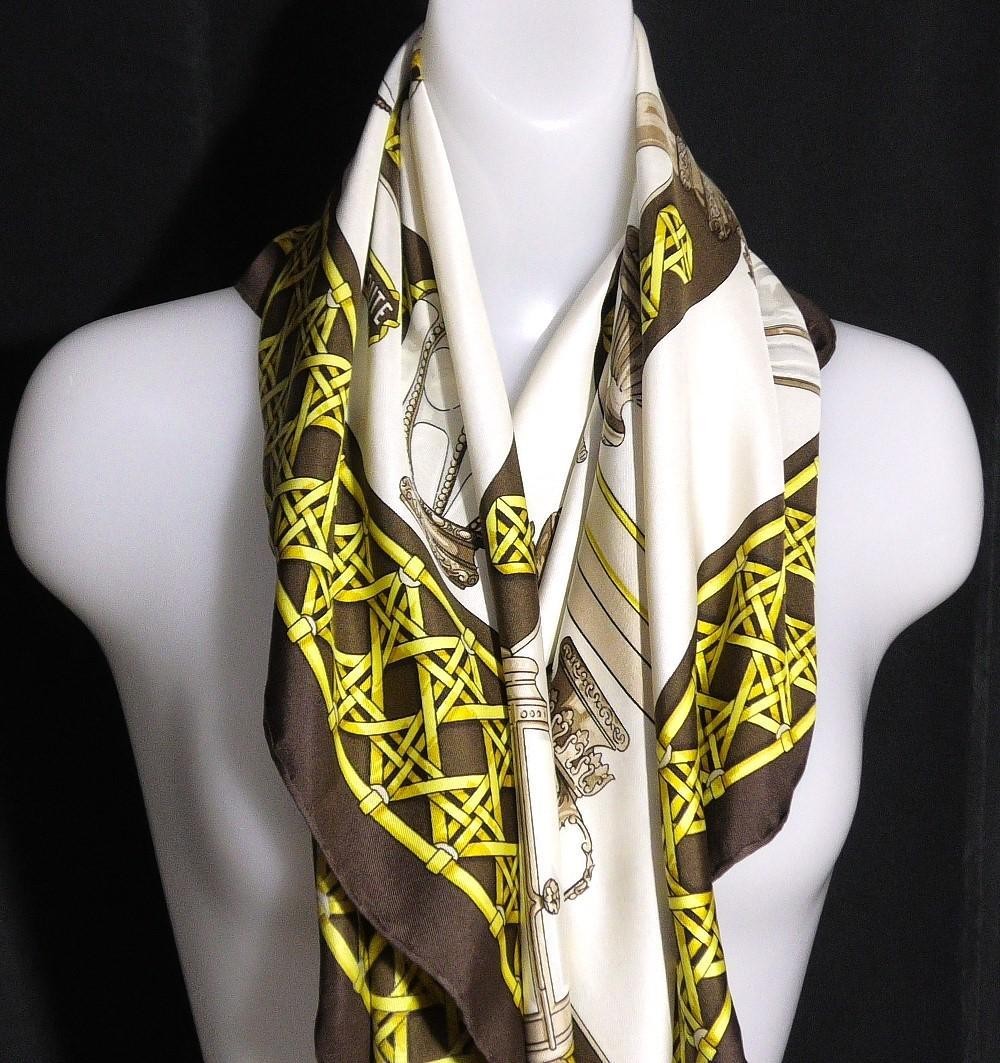 Hermes Large Silk Scarf Carre 90 D305 Floral Print M1_0707