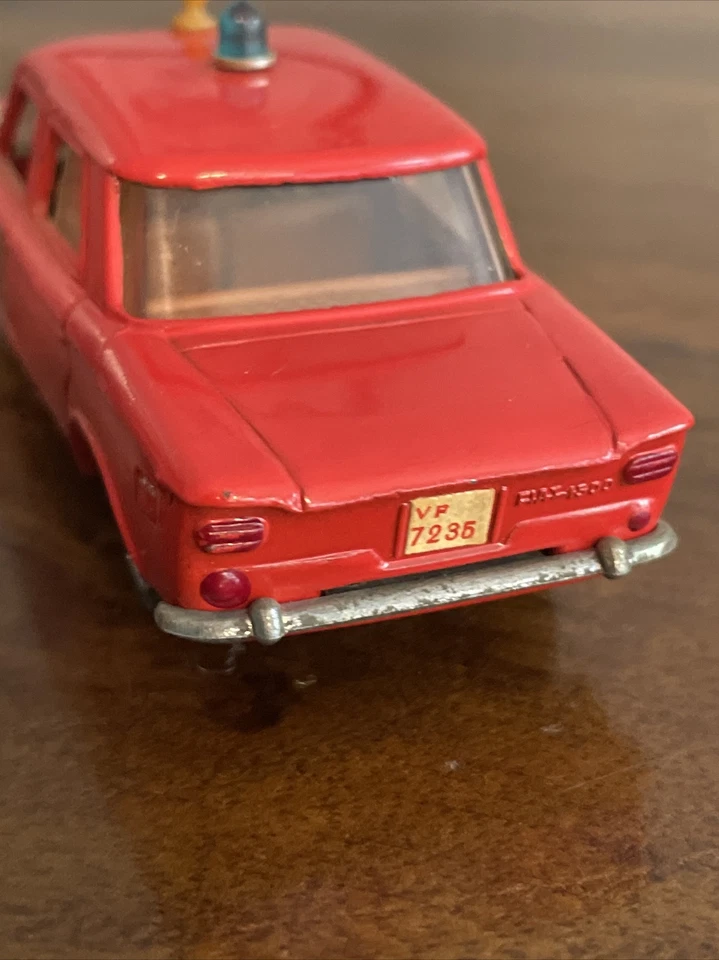 RARE Antique Vintage Mebetoys A21 Fiat 1500 Vigili Del Fuoco Fire Chief Toy Car - Image 4 of 4