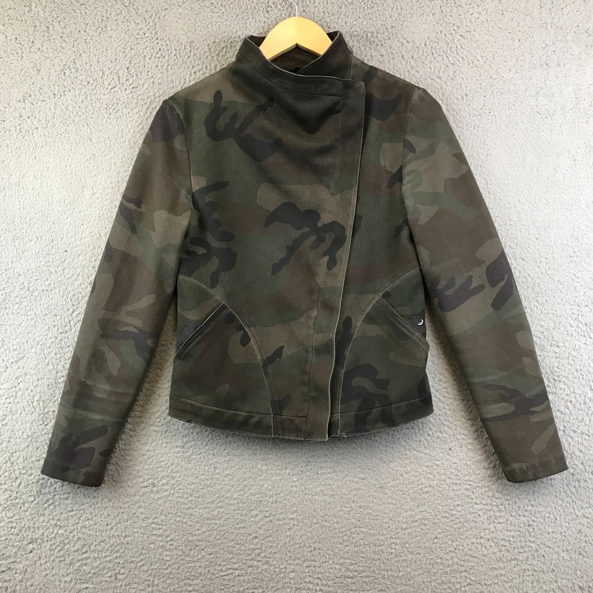 マーゴット BI.jpg