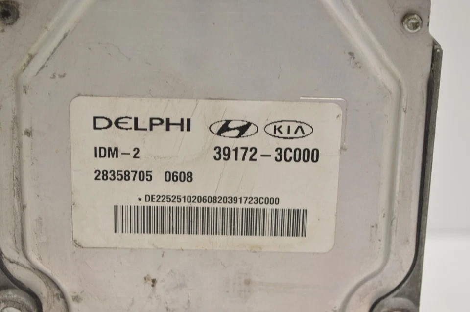 2012 -2015 Hyundai Genesis 39172-3C000 FUEL INJECTOR MODULE UNIT FCM FCU A57 026