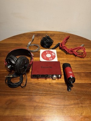 Focusrite Scarlett Studio 2i2 1st Gen CM25 Mic HP60 Headphones Bundle Tested