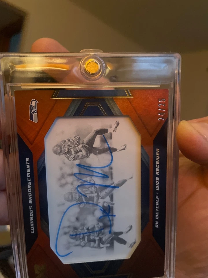 2019 XR Luminous DK Metcalf RC Auto /25 ! SP and hard signed 🔥🔥🔥🔥🔥🔥🔥 - Image 3 of 4