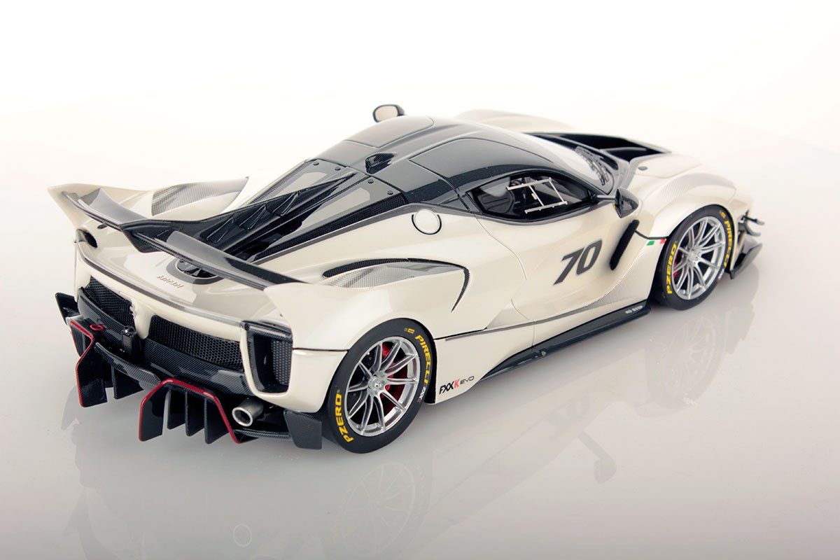 MR Collection FE24A 1/18 Ferrari FXX K EVO #70 Bianco Italia White