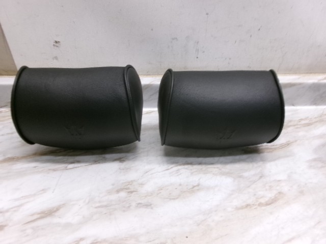 981421308 03 to 12 Maserati Quattroporte Set Rear Outer Headrests M139 Black