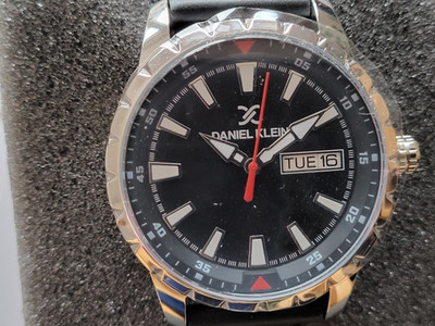 Herren Armbanduhr, von DANIEL KLEIN, neu in der originalen Box
