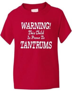Lustiges Jungen Mädchen T-Shirt Warnung dieses Kindes anfällig für Wutanfälle Alter 1-13
