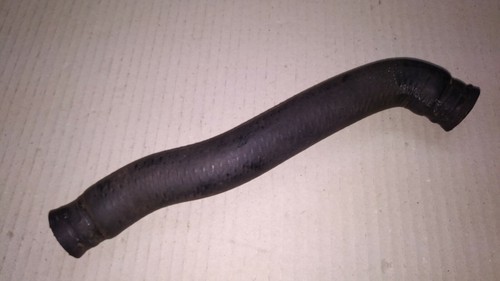 VW T3 Diesel Original Kühlwasserschlauch Zylinderkopf an Wasserpumpe 068121053AE