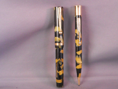  Sheaffer White Dot Black and Pearl Lifetime Junior Set--working--