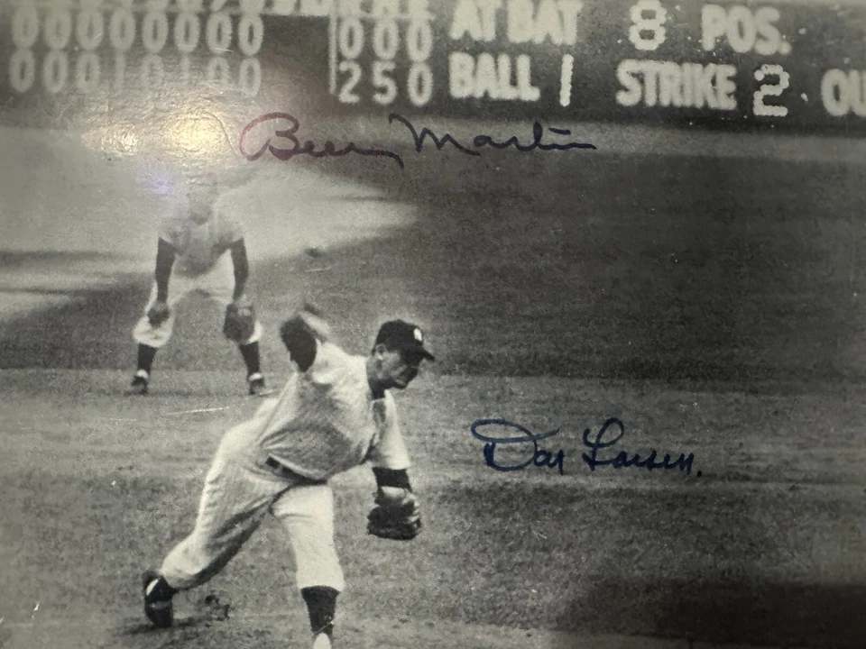 Don Larsen Billy Martin signed 8x10 1956 Perfect Game photo framed JSA LOA - Image 2 of 4