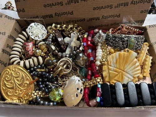 Vintage & Modern Costume Jewelry Lot ~Some Signed ~Small Priority Box #1345