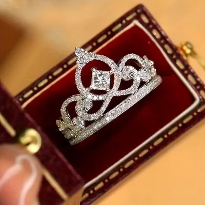Round Cut Simulated Diamond Crown Shape Wedding Band Ring 14k White Gold Plated