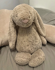Jellycat Grey Bunny Rabbit Medium Soft Toy Plush Polyester White Tail