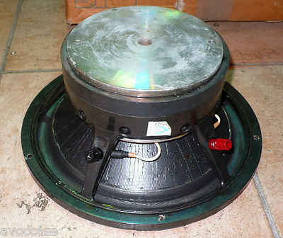 VIS NEUVE POUR BORNIERS CABASSE EUR 3,00 - FR