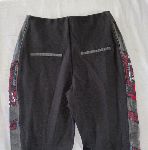 Lysse Faux Leather Sides Embroidered Trim Pull On Pants, Leggings Size M EUC! - Picture 10 of 10